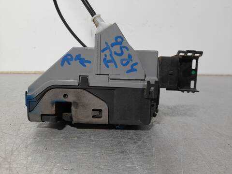 Foto 4ª: Cerradura Puerta Trasera Izquierda Peugeot 308 2.0 16V HDI FAP CAT RHR - DW10BTED4) 136CV 100KW (2008)