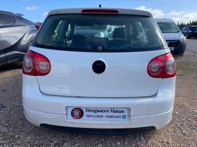 Foto 3ª: Paragolpes Trasero Volkswagen Golf 1.9 TDI 105cv [BXE] (2008)