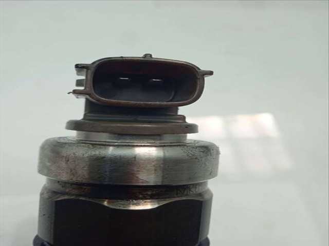 Foto 2ª: Inyectores Subaru Forester 2.0 DIESEL CAT 147CV 108KW (2009)