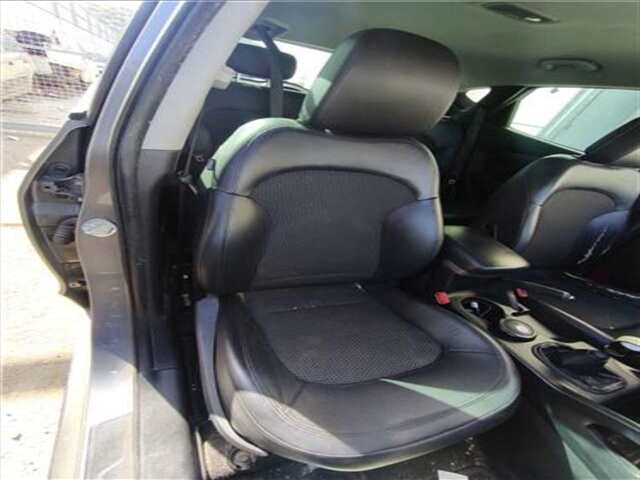 Asiento Delantero Derecho Hyundai ix35 1.7 COMFORT 2WD [1.7 LTR. - 85 KW CRDI CAT]