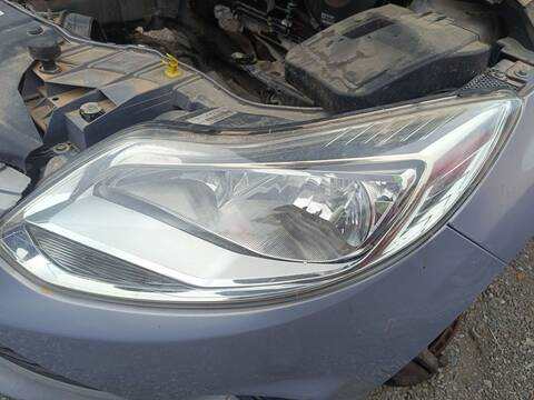 Faro Izquierdo Ford Focus PNDA BERLINA AUT.