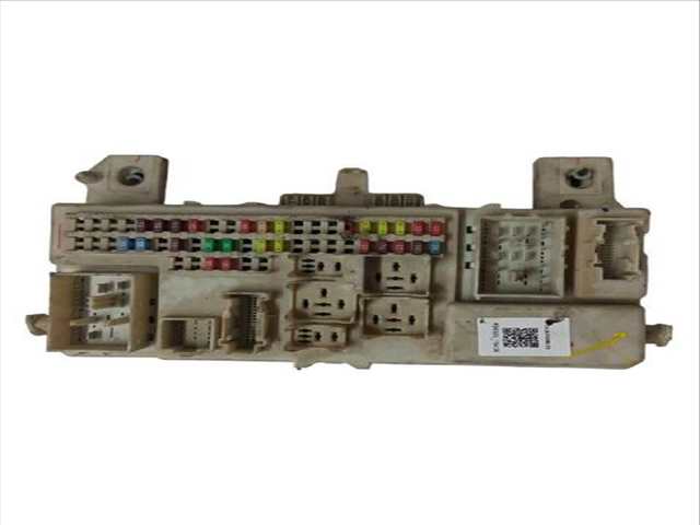 Foto 3ª: Caja Reles Fusibles Mazda 3 1.6 DI TURBO (2003)