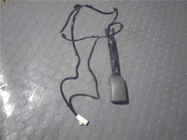 Cinturón Delantero Derecho Toyota Prius HÍBRIDO BASIS [HÍBRIDO 57 KW ( 1.5 LTR. - 57 CAT)]