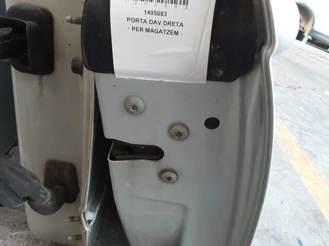 Foto 2ª: Puerta Delantera Derecha Bmw Serie 3 315 3.0 DI204CV COUPE 0CV [306D2] (2004)