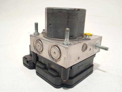 Foto 2ª: Abs Mercedes Clase G 230 GLA 220 CDI 156.903) 170CV 125KW [651930] (2015)