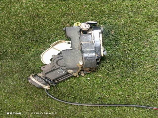 Foto 3ª: Cerradura Puerta Delantera Izquierda Toyota Land Cruiser 3.0 D KDJ90 GX 3P [1KD-FTV] (2002)