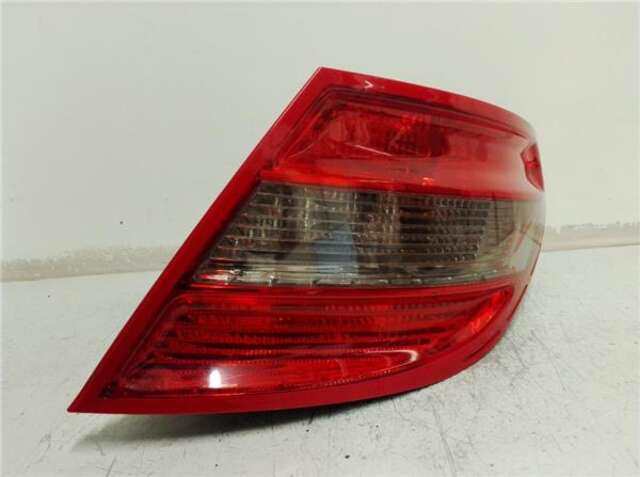 Piloto Trasero Derecho Mercedes Clase C 160 2.1 C 200 CDI BLUEEFFICIENCY (204.001) [2.1 LTR. - 100 KW CDI CAT]