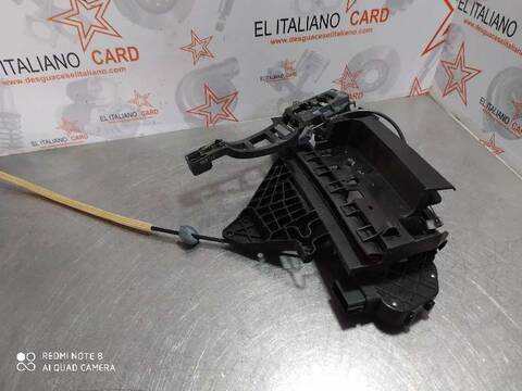 Foto 2ª: Cerradura Puerta Delantera Izquierda Ford Focus TREND 116CV 85KW [KKDA1G] (2008)