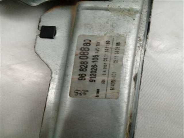 Foto 4ª: Elevalunas Eléctrico Delantero Derecho Peugeot 3008 1.6 BLUEHDI 115 MCBHXW MCBHYB) 116CV 85KW [BHX (DV6FC)] (2014)