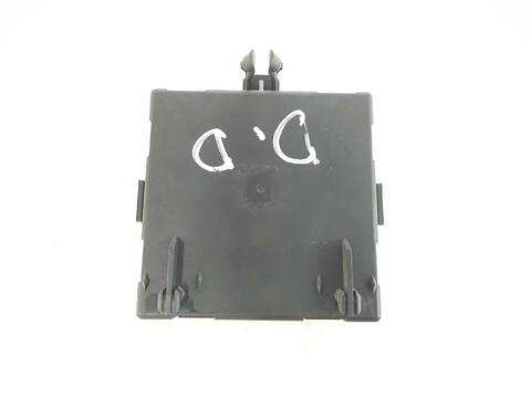 Foto 3ª: Centralita Puerta Delantera Izquierda Mercedes Clase C 220 2.2 CDI 136CV 6V [646811] (2007)