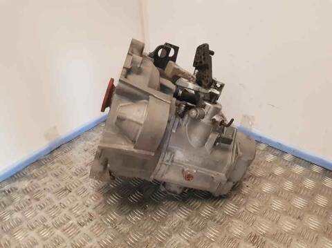 Foto 2ª: Caja Cambios Audi Q2 30 TFSI DESIGN 116CV 85KW [DKRF] (2019)