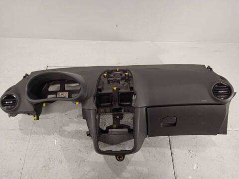 Salpicadero Opel Corsa 1.3 16V CDTI 75CV 55KW