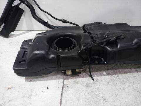 Foto 2ª: Deposito de Combustible Renault Clio 1.2 58CV (1998)