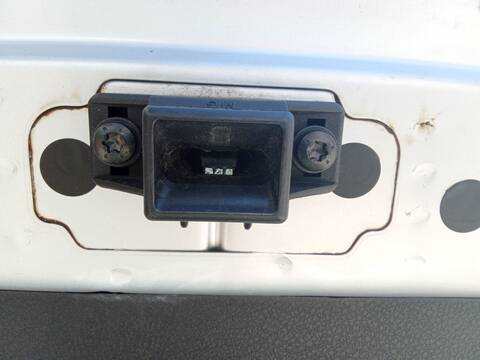 Foto 2ª: Cerradura Maletero Portón Dacia Sandero TCE 90 B8M1 B8MA) 90CV 66KW [H4B 400,H4B 412,H4B 411,H4B 410,H4B 408] (2015)