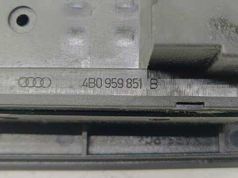 Foto 3ª: Botonera Elevalunas Audi A6 2.5 TDI BERLINA 180CV 132KW [BAU] (2003)