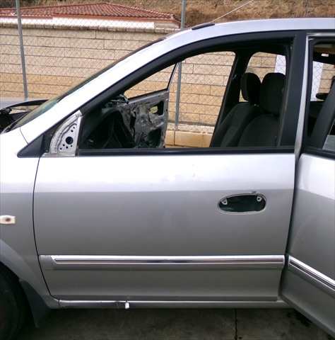 Puerta Delantera Izquierda Kia Carens 2.0 CRDI 2003-2006