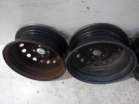 Foto 2ª: Juego LLantas Renault Kangoo ALIZE 64CV (1997)