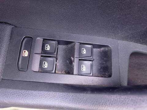 Foto 3ª: Botonera Elevalunas Skoda Octavia 1.6 TDI (2012)