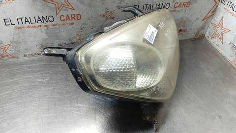 Foto 4ª: Faro Derecho Toyota Rav4 2.0 D-4D EXECUTIVE 4X4 2003 ) 116CV 85KW [1CDFTV] (2005)