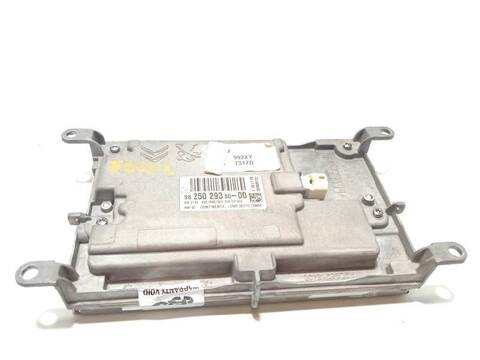 Foto 4ª: Pantalla Multifuncion Citroen C4 1.2 12V E-THP - PURETECH PICASSO 130CV 96KW [HN02] (2018)