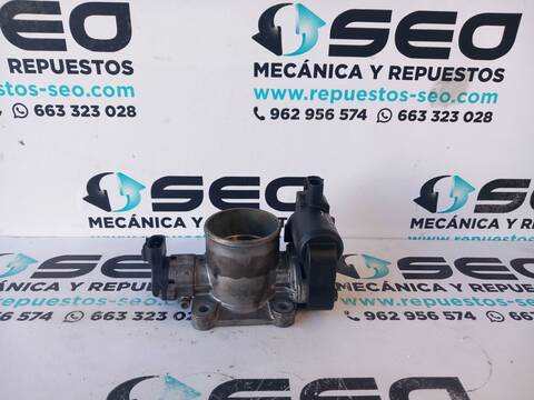 Foto 2ª: Caja Mariposa Toyota Avensis VERSION INDEFINIDA (2015)