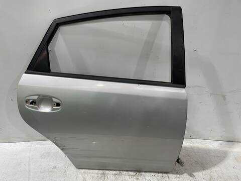 Puerta Trasera Derecha Toyota Prius BASIS 78CV 57KW