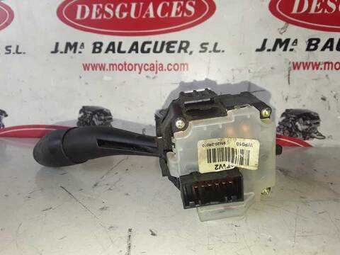 Foto 2ª: Mando Multifuncion Hyundai i30 COMFORT 1.4 CAT 109CV (2011)