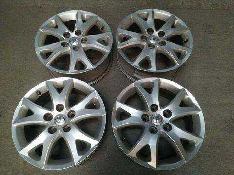 Juego LLantas Toyota Corolla 2.2 D-4D LUNA 136CV 100KW