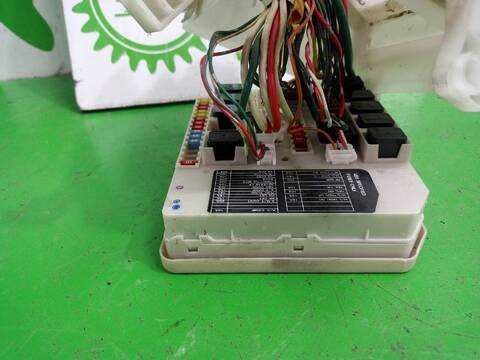 Caja Reles Fusibles Nissan Micra 1.2 CAT 80CV