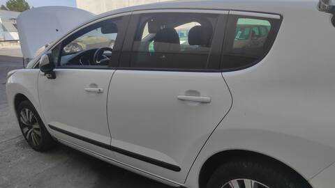 Puerta Trasera Izquierda Peugeot 3008 HNY