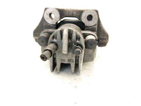 Foto 3ª: Pedal Embrague Bmw Serie 5 518 530XI 3 24V 272CV (2003)