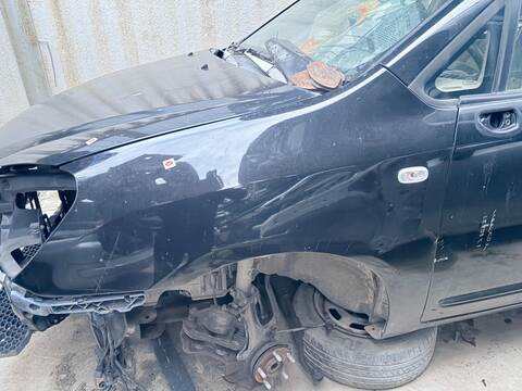 Foto 2ª: Aleta Delantera Izquierda Kia Carens DAEA (2007)