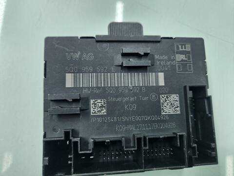 Foto 2ª: Centralita Motor ECU Volkswagen Touran ADVANCE BMT 116CV 85KW [DGDA] (2018)