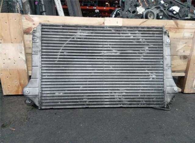 Foto 3ª: Intercooler Toyota Avensis 2.2 D-4D EXECUTIVE BERLINA (5-PTAS.) [2.2 LTR. - 110 KW D-4D CAT] [2AD-FTV]