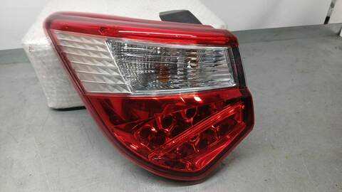 Piloto Trasero Izquierdo Toyota Yaris 1.0 KSP130) 72CV 53KW