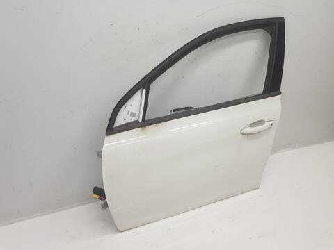 Foto 3ª: Puerta Delantera Izquierda Peugeot 308 1.6 BLUE-HDI FAP 99CV [BH02] (2014)