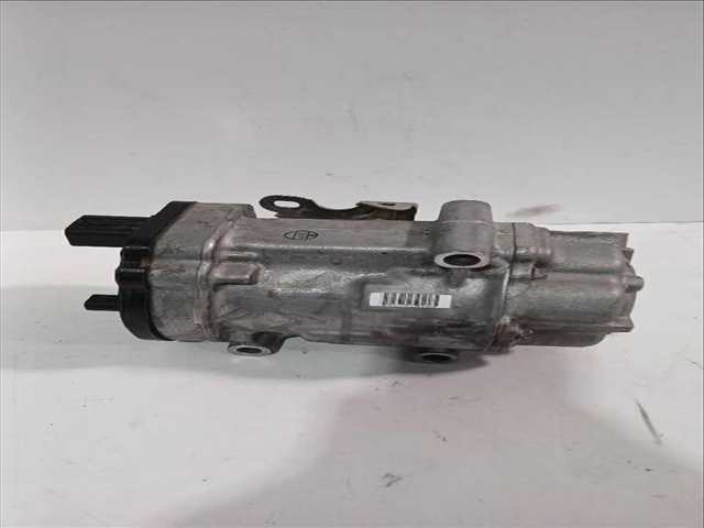 Foto 2ª: Compresor Aire Acondicionado Toyota Corolla 1.8 VVTI HYBRID ZWE219) HATCHBACK 140CV [2ZR-FXE] (2018)