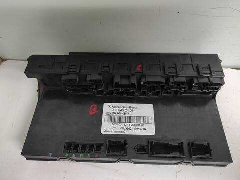 Foto 3ª: Caja Reles Fusibles Mercedes Clase C 160 646963 COUPE (2009)