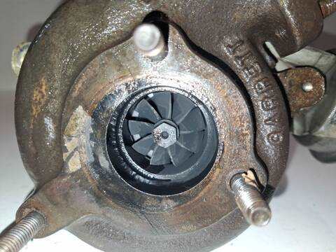 Foto 2ª: Turbocompresor Volkswagen Passat ADVANCE 1.9 TDI 101CV (2000)