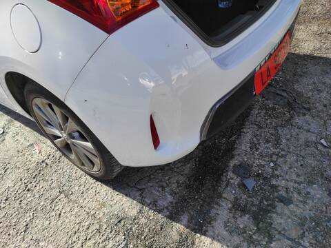 Foto 3ª: Paragolpes Trasero Toyota Auris 2ZRFXE (2016)