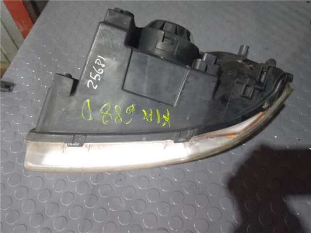 Foto 3ª: Faro Derecho Kia Rio 1.5 LS BERLINA (5-PTAS.) [1.5 LTR. - 71 KW CAT] [GA5D]