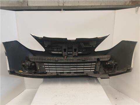 Foto 4ª: Paragolpes Delantero Renault Clio 1.2 EXPRESSION GRANDTOUR 75CV 55KW (2010)