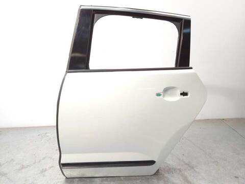 Puerta Trasera Izquierda Peugeot 3008 HYBRID4 163CV 120KW