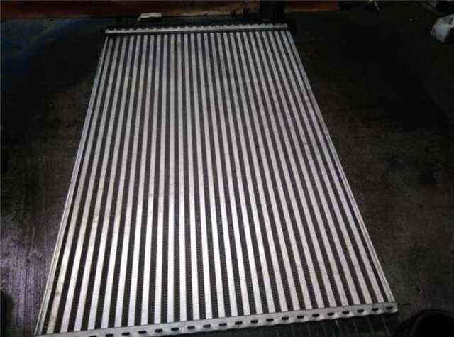 Foto 3ª: Intercooler Seat Altea 1.9 ARENA [1.9 LTR. - 77 KW TDI] [BXE]