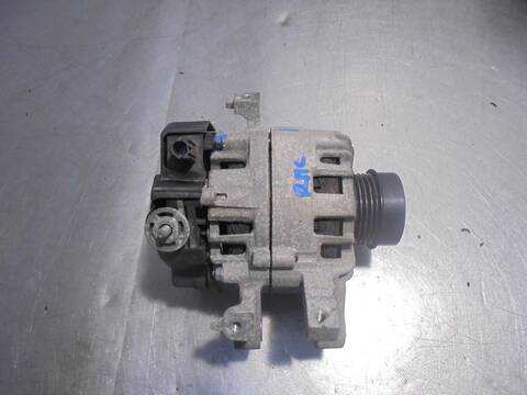 Foto 4ª: Alternador Toyota Yaris 1.3 16V CAT 99CV 73KW [1NR] (2015)