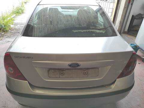 Foto 2ª: Portón Ford Mondeo HJBA BERLINA (2002)