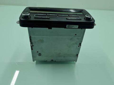 Foto 3ª: Sistema Audio Radio CD Volkswagen Passat 2.0 TDI BERLINA 140CV 103KW (2011)