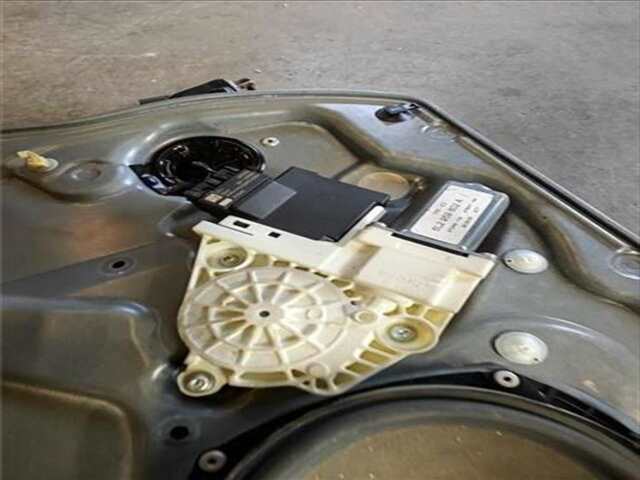 Foto 3ª: Elevalunas Eléctrico Delantero Izquierdo Seat Ibiza 1.9 HIT [1.9 LTR. - 74 KW TDI] [AXR]