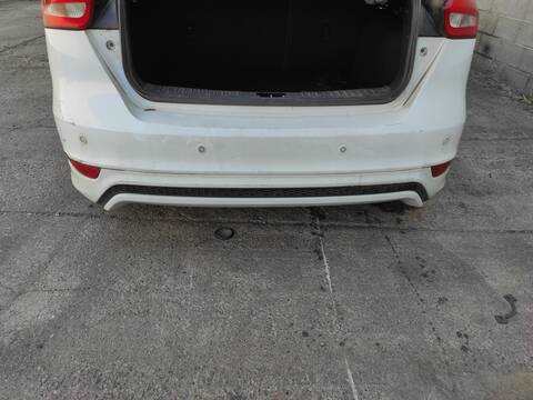 Paragolpes Trasero Ford Focus M1DD BERLINA