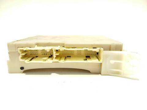 Foto 4ª: Caja Reles Fusibles Toyota Land Cruiser 3.0 D-4D KDJ155_ KDJ150_) 190CV 140KW [1KD-FTV] (2012)